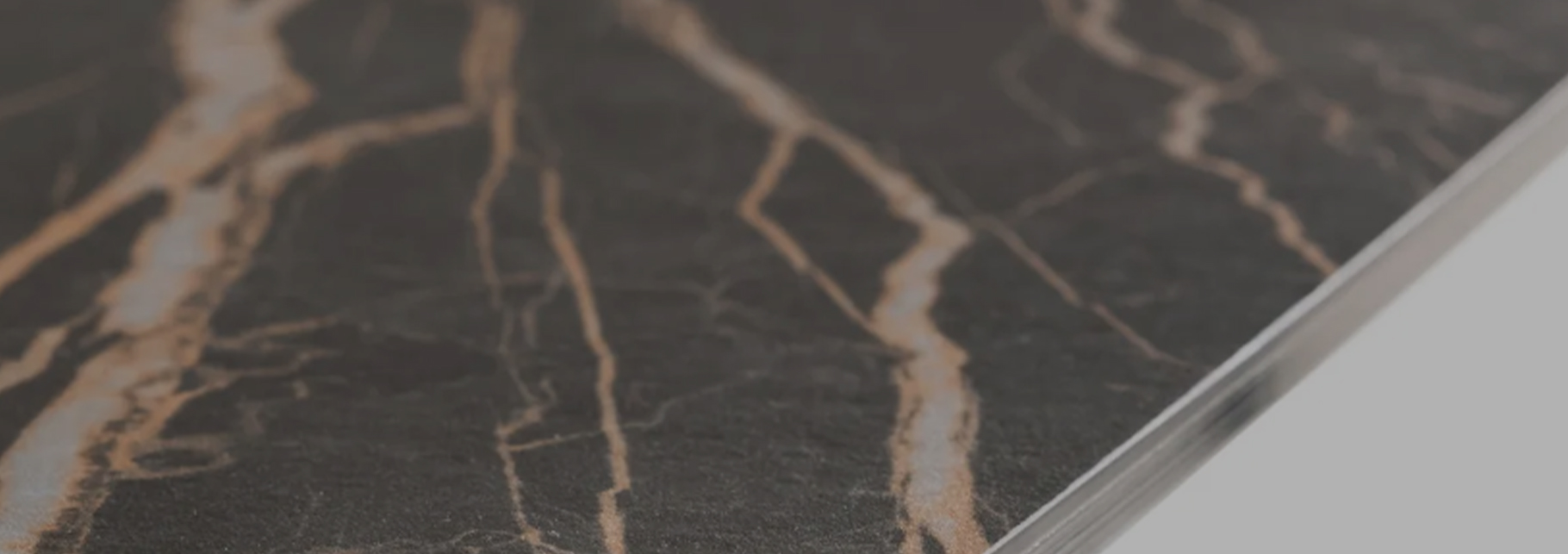 CRAFTED FOR OUALITY,DESIGNED FOR COMFORT